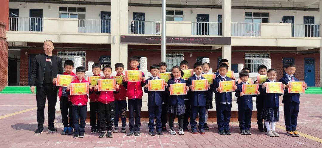 道清路小学校长杯足球联赛,洛龙区第一小学学生足球比赛