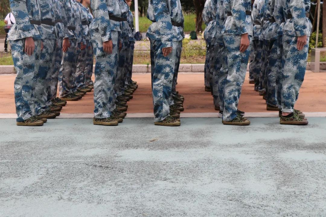 萌新军训攻略,新生必看最全军训保命指南