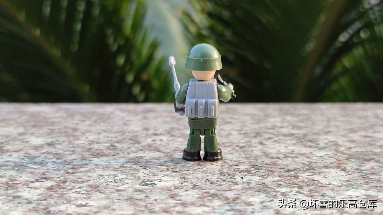 cobi积木坦克世界联名款开箱,坦克世界strv103b值得玩吗