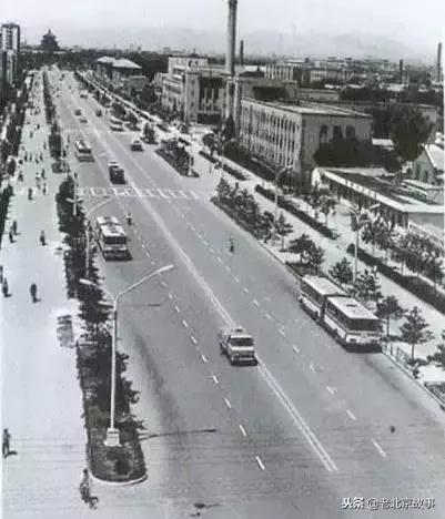 北京有个很有名的街,北京有条名字很好听的胡同