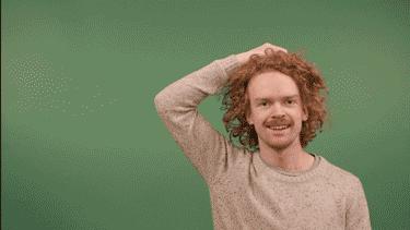 辛芷蕾发型是剪出来还是烫出来的,辛芷蕾的发型剪出来的效果