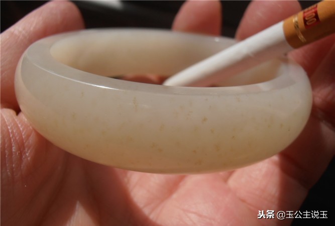 糖玉的俄料鉴别,新疆糖玉和俄糖玉的区别