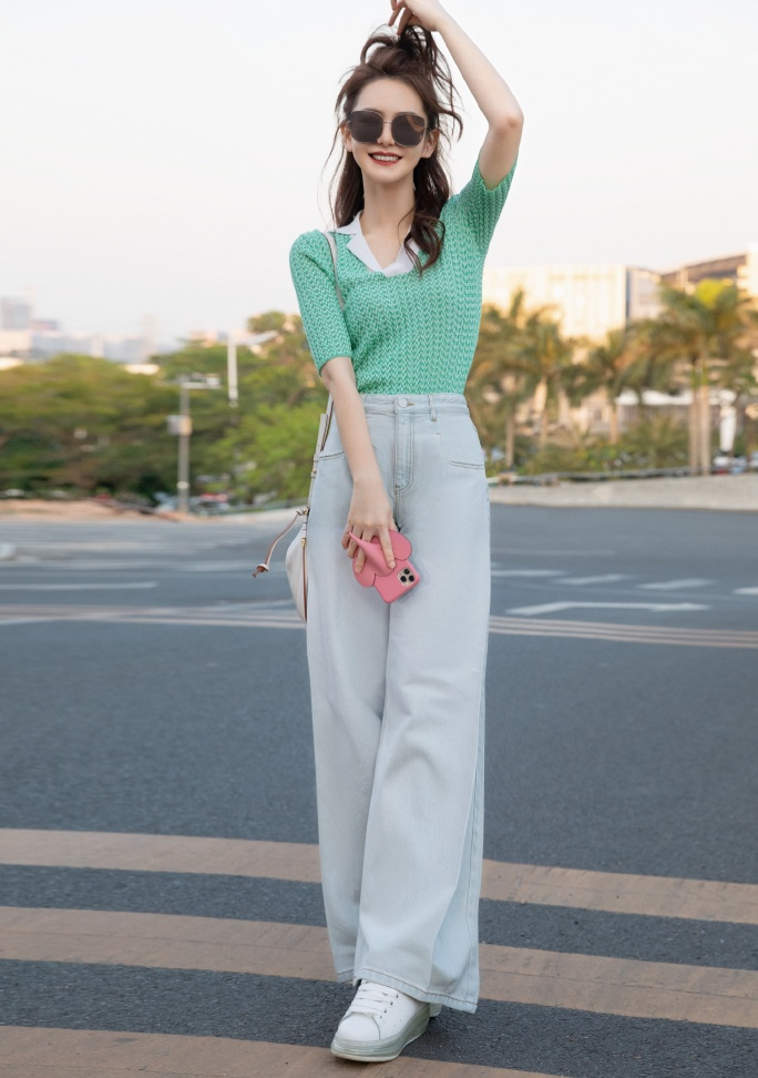 白裤子阔腿裤搭什么上衣好看夏季,穿阔腿裤穿什么牛仔裤好看
