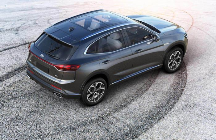 郑谊,郑谊车评视频