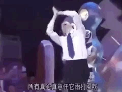 是许志安揽啜黄心颖残酷，还是残酷一叮残酷？