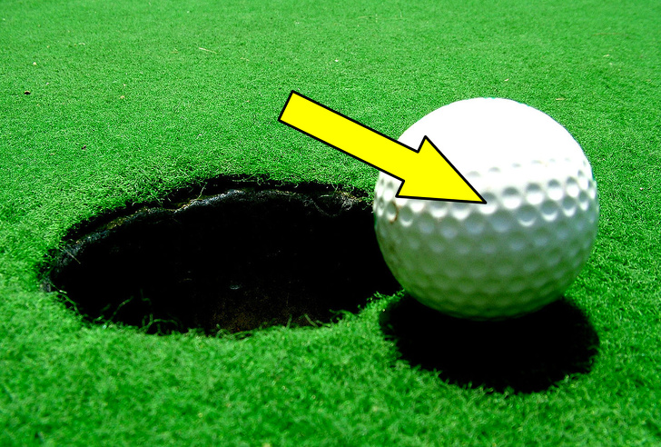 足球草坪为什么贵,为什么足球草坪有条纹