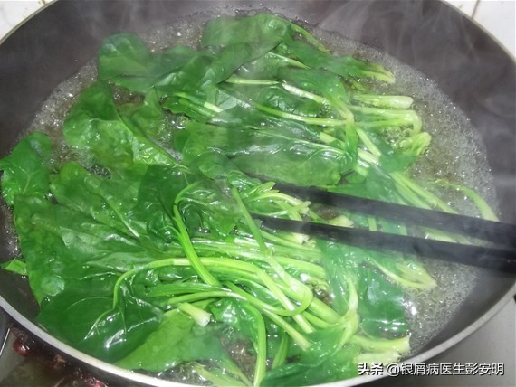 40多岁得了银屑病,40岁男性银屑病