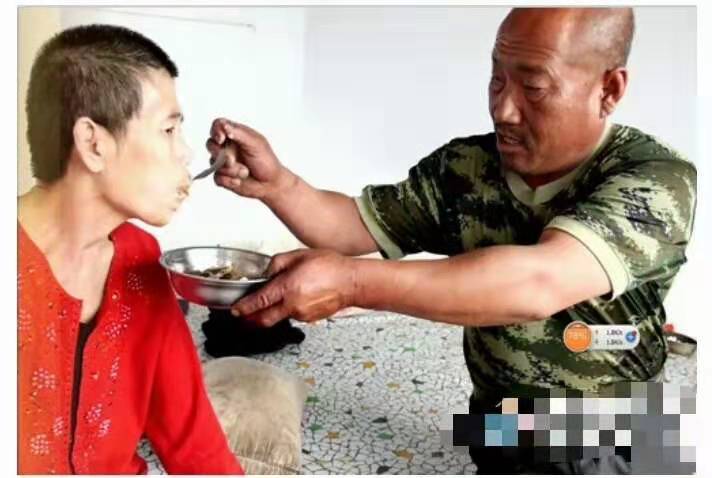 87岁老人为老伴写情书,七旬老人为老伴写情诗