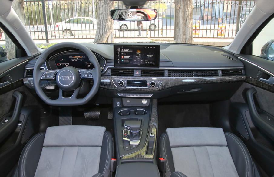 奥迪a4l未来两年价格走向,上市没多久就降20万的豪华大型车