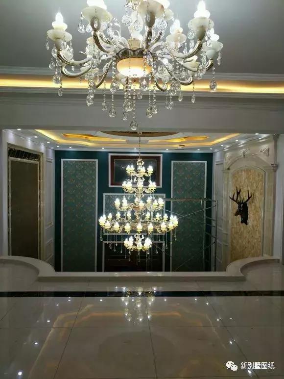 小伙盖三层农村别墅，占地150平米只花不到50万，你觉得怎么样？