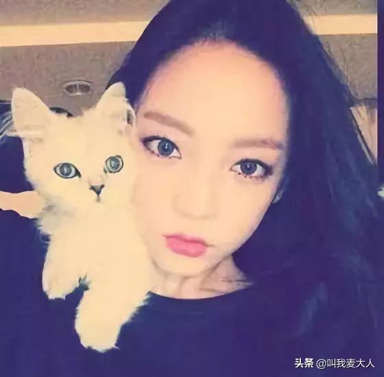 具荷拉今天出殡，她曾被家暴至子宫出血：我再也假装不下去了……