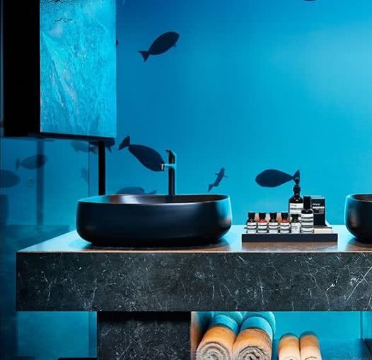 世界上最性感的浴缸，相机先尝鲜