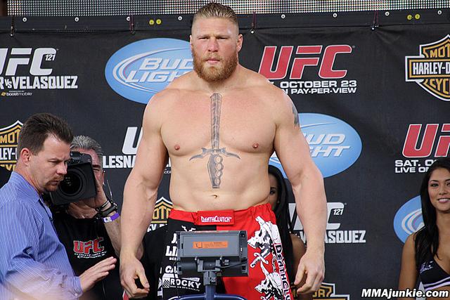 wwe大布今日战报,wwe第36届摔角狂热罗曼vs大布