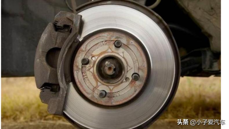 刹车片没了磨刹车盘了怎么办,刹车片磨没了还能继续开吗
