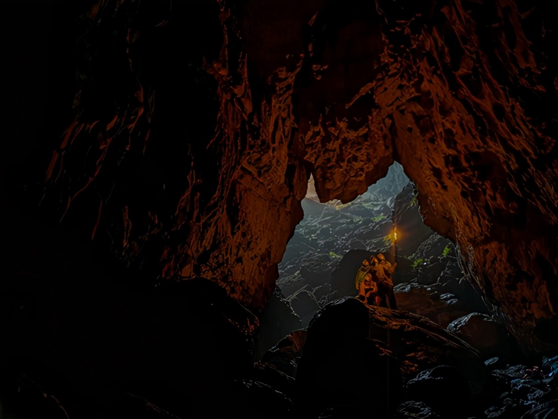 我与“熔岩瀑布”的日常PRW-30YT-1PR陪我体验浩瀚无垠