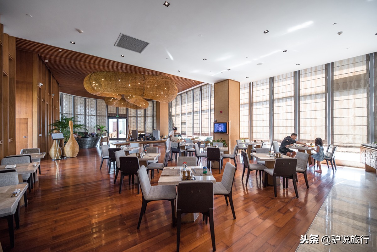 天房洲际与亚特兰蒂斯,天房洲际酒店和亚特兰蒂斯