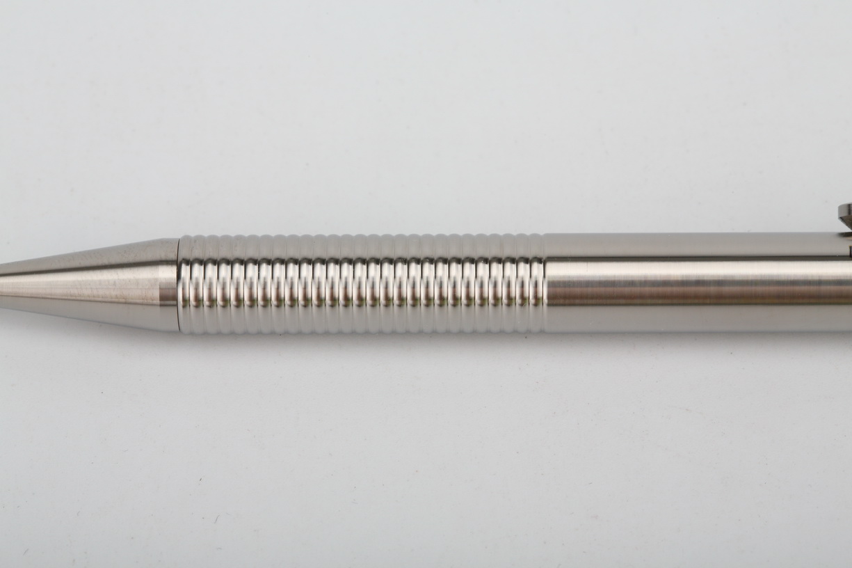 nitecore全系列评测,钛合金战术笔ntp30