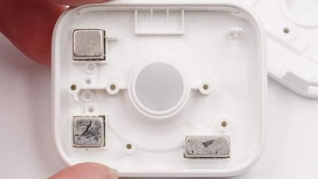 魅族首款智能手表拆解报告，内置艾为AW8896数字智能K音频放大器