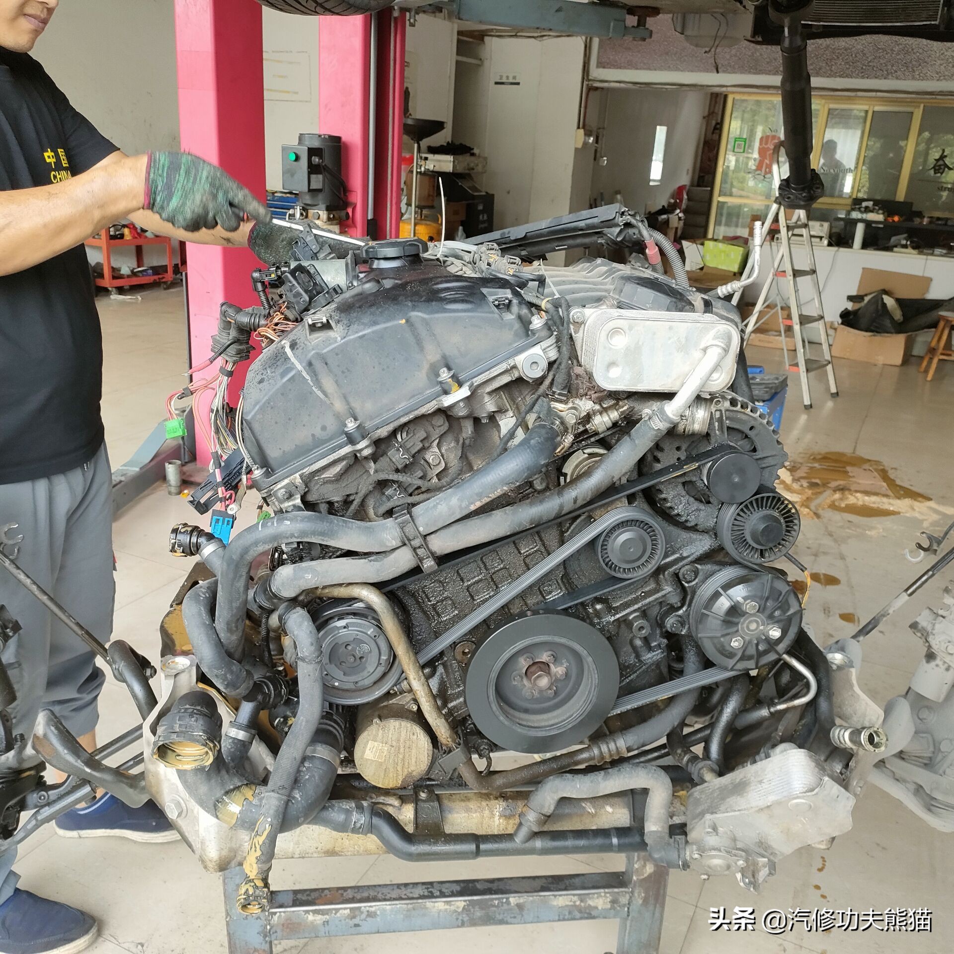 e90宝马325i容易烧机油,宝马e90325i烧机油能修好吗