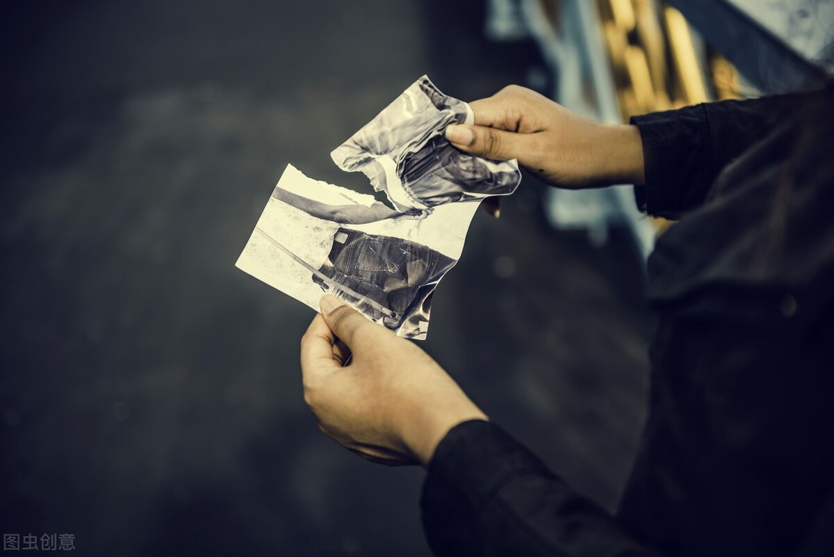 抱养子女后离婚该如何判,民法典合法收养孩子