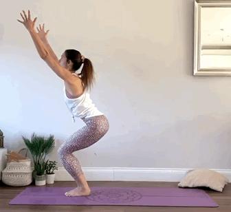 初学者练瑜伽在家要常练哪些动作,初学练瑜伽的基本动作和图