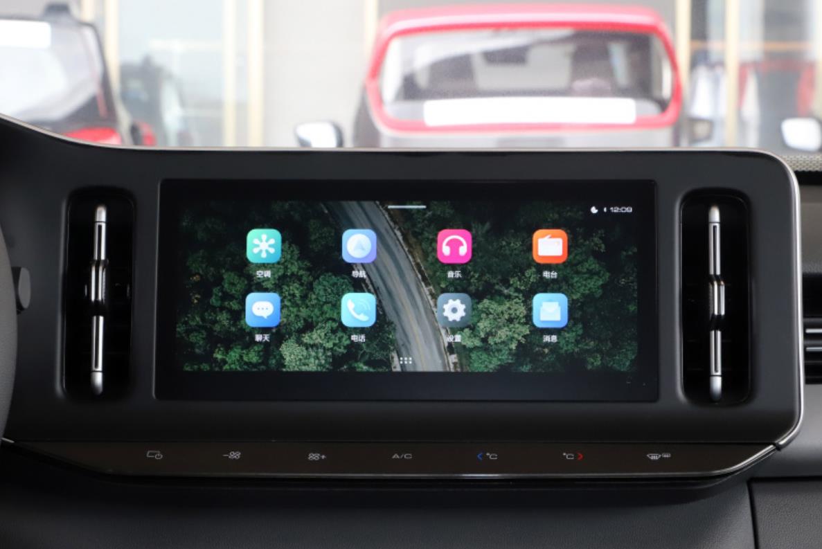 同重量的轿车和suv哪个省油,15万买强实力家用车买这4款准没错