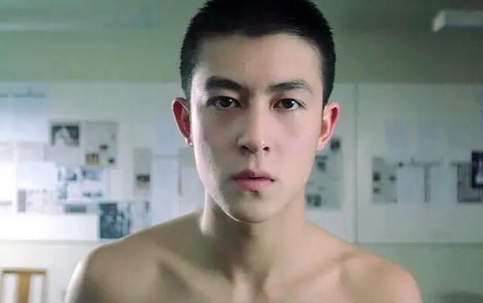 陈冠希撞脸本山大叔,陈冠希网红撞脸