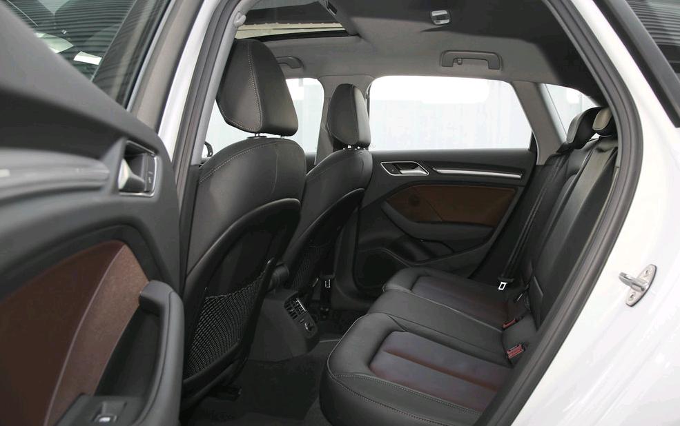 每月1万元适合买奥迪a3吗,每月多少工资能买奥迪a3