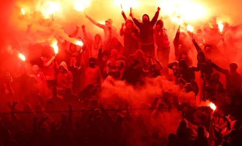 欧冠逆转之伊斯坦布尔之夜,史诗级逆转伊斯坦布尔之夜