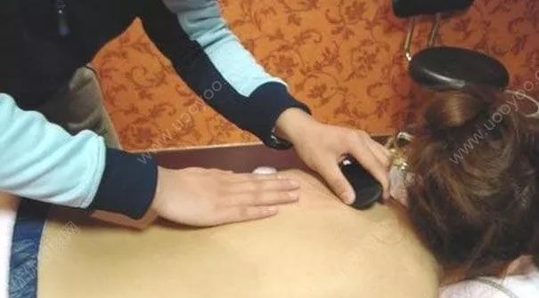 刮痧后可以洗热水澡吗？刮痧后多久可以洗热水澡？