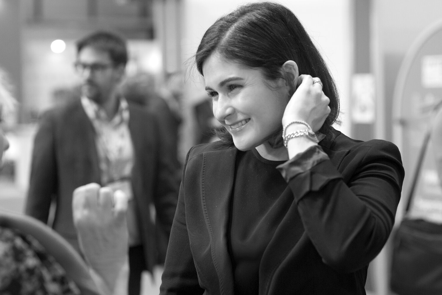 莱后的衣橱：这是度假必穿的品牌，CEO没好好演戏回家继承财产了