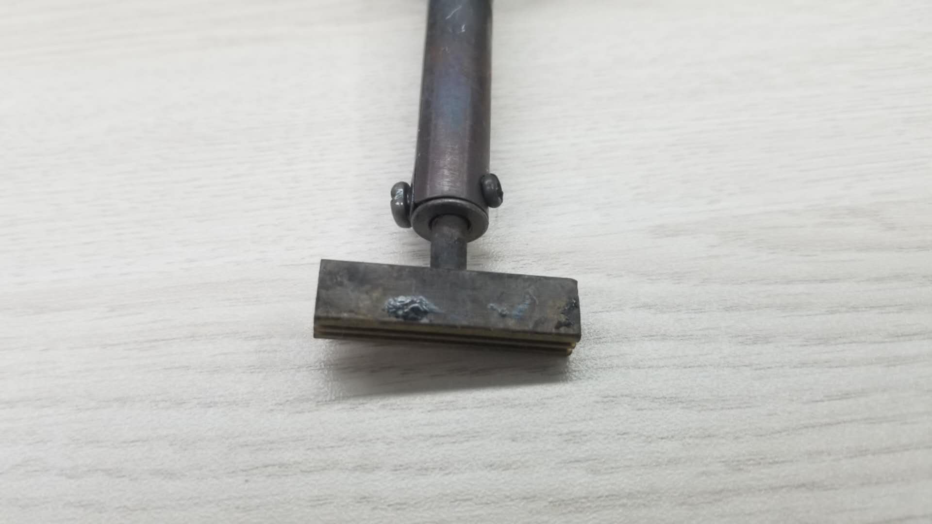 屏幕与排线怎么连接的工作原理,屏幕和主板连接的排线