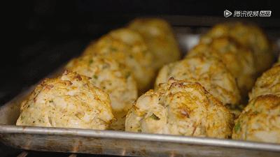 一个男人嘴特馋好不好,男人老是馋肉怎么回事