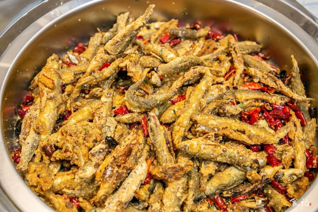 自助毛肚火锅不限量套路,天天排队的火锅