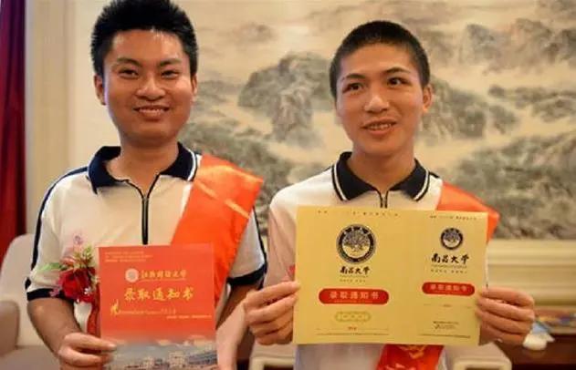 舍命夺刀误高考拒绝保送清华大学,两个夺刀少年错失高考如今怎样了