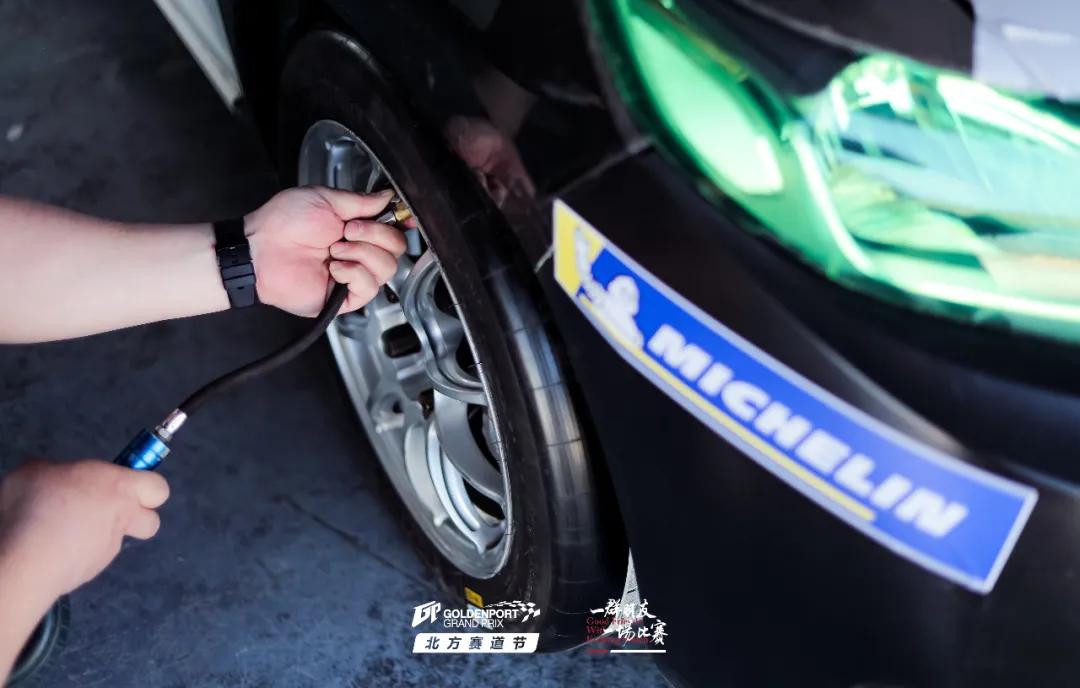 打造一台gt4赛车,打造gt3赛车