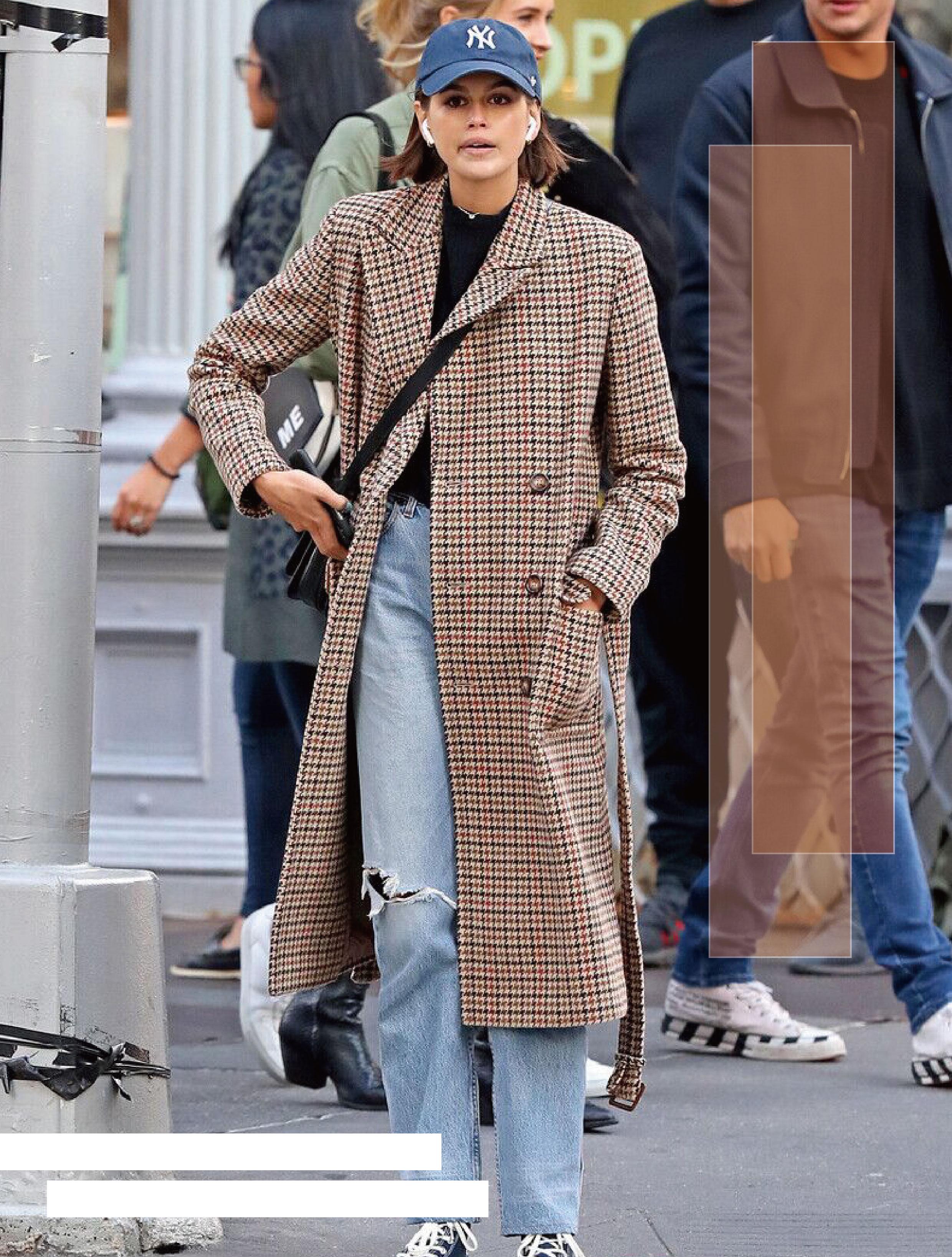 牛仔裤搭配中长款大衣,毛呢大衣牛仔裤怎么搭配好看