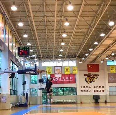 疯狂！广东徐中锋请缨参加CBA扣篮大赛！