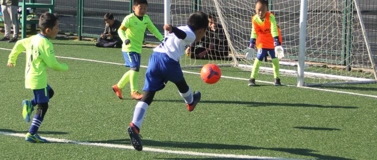 T6出行第二届云南“校长杯”少儿足球赛第三轮首日精彩瞬间