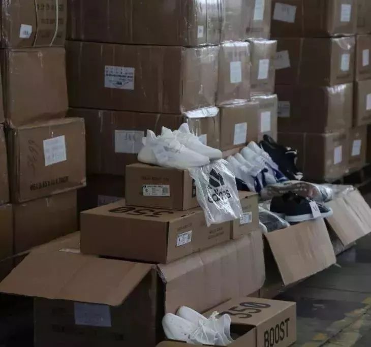 美国海关扣aj,adidas鞋子aj