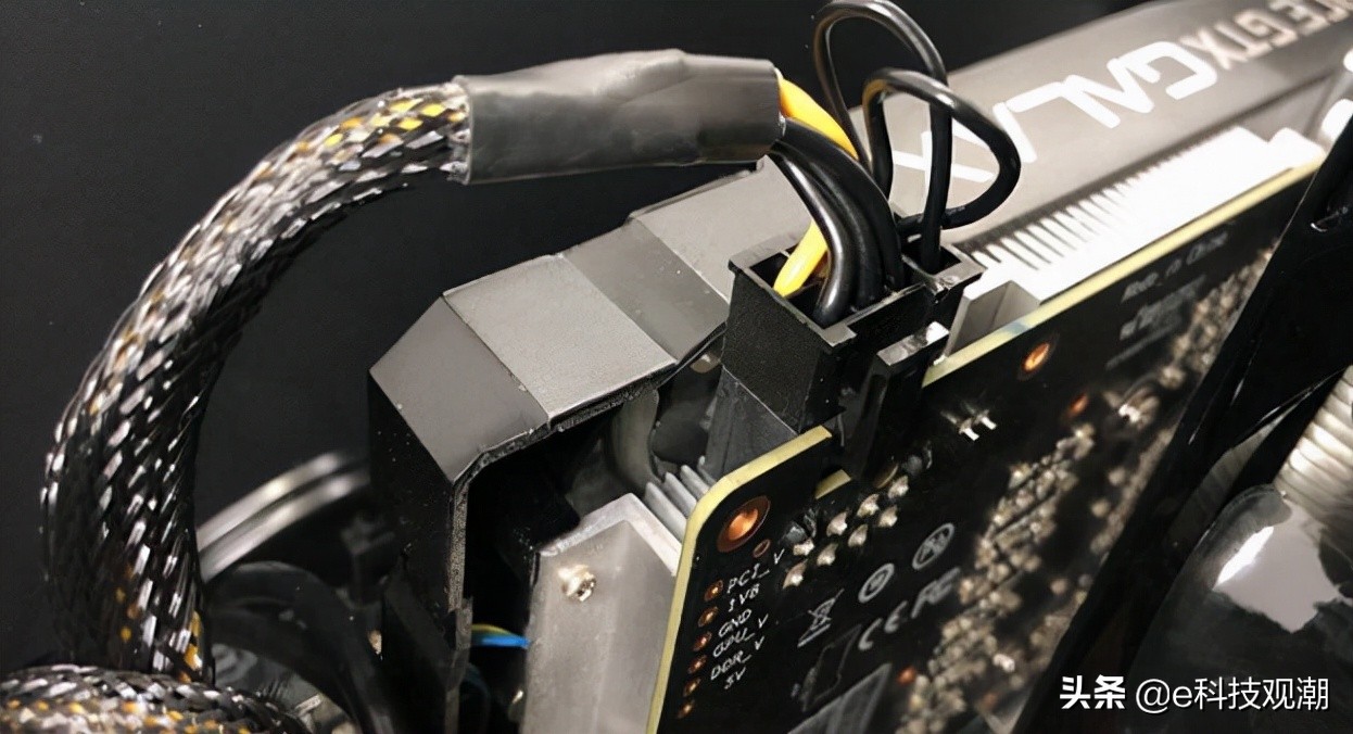 插上独立显卡后屏幕不亮怎么办,电脑显卡拆掉后屏幕不亮怎么解决