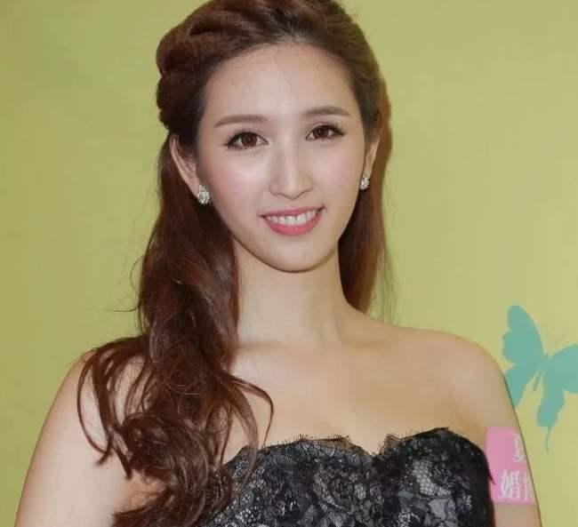 亲爸将她“推给”富豪赚钱还债，3年“爷孙恋”分手后，现状唏嘘