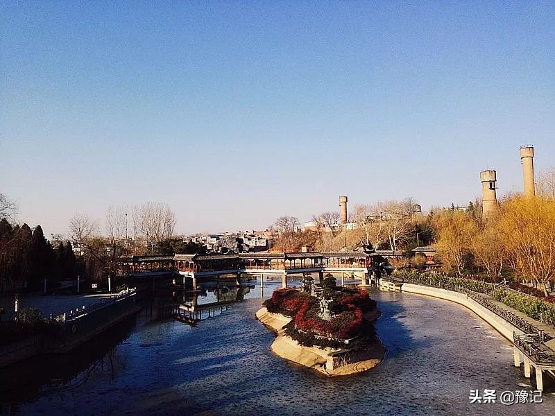 汝阳：当恐龙遇上杜康…...