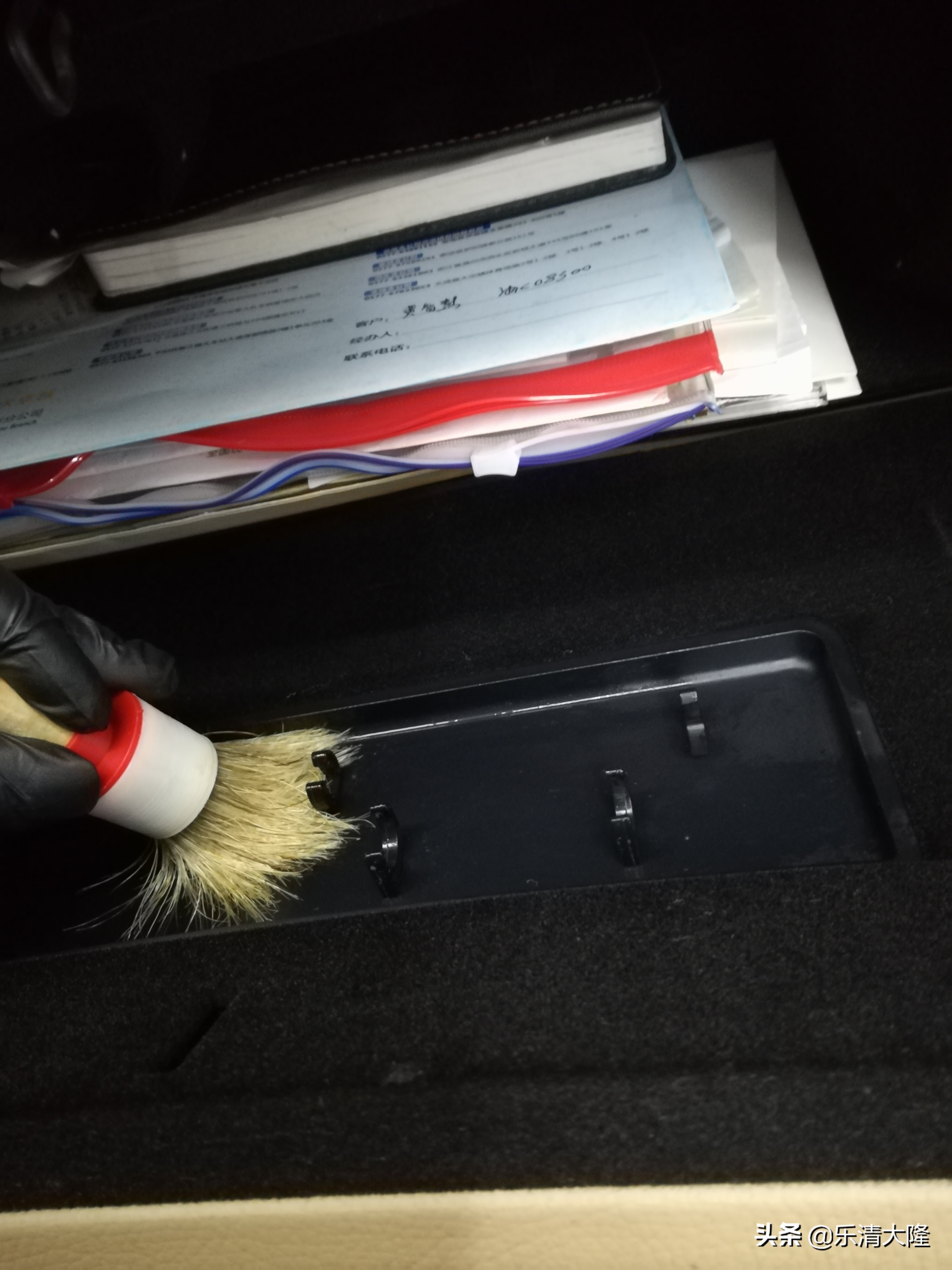 奔驰s350门边镀铬条,奔驰s350座椅清洗翻新