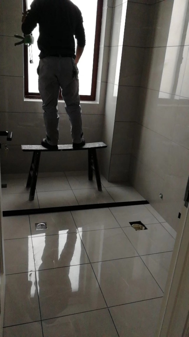 先做卫生间美缝还是先装卫浴,卫生间是先美缝还是先安装卫浴