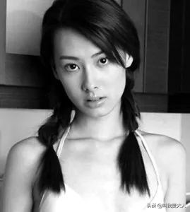 李泽楷的浪荡情史，10个女友一个比一个年轻，小26岁郭嘉文又被甩