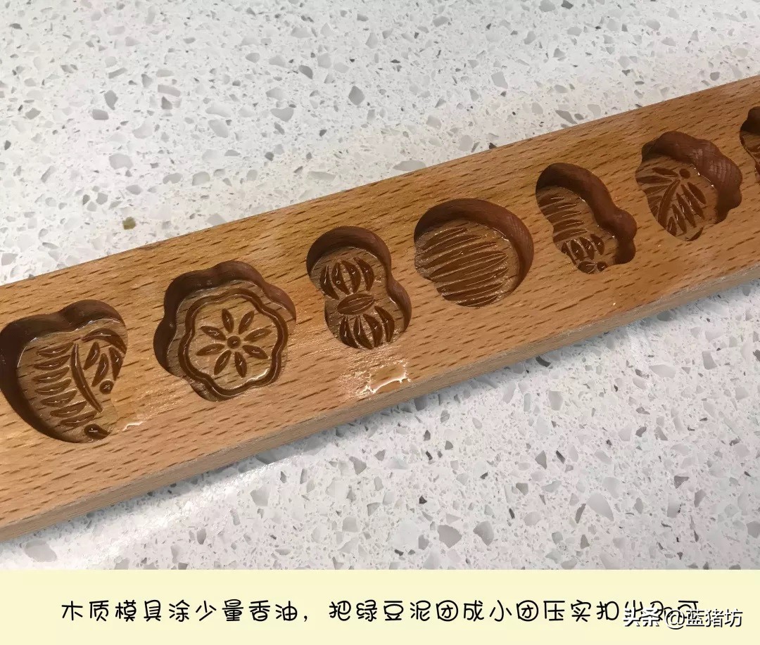 推荐一款好吃不腻的绿豆糕,绿豆糕香甜软糯冰冰凉凉