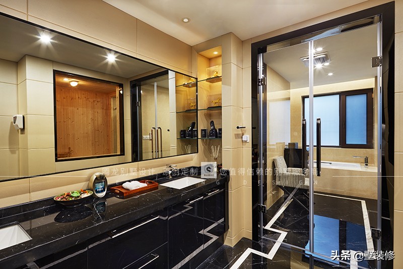 临湖雅居三房,湖畔佳苑临湖