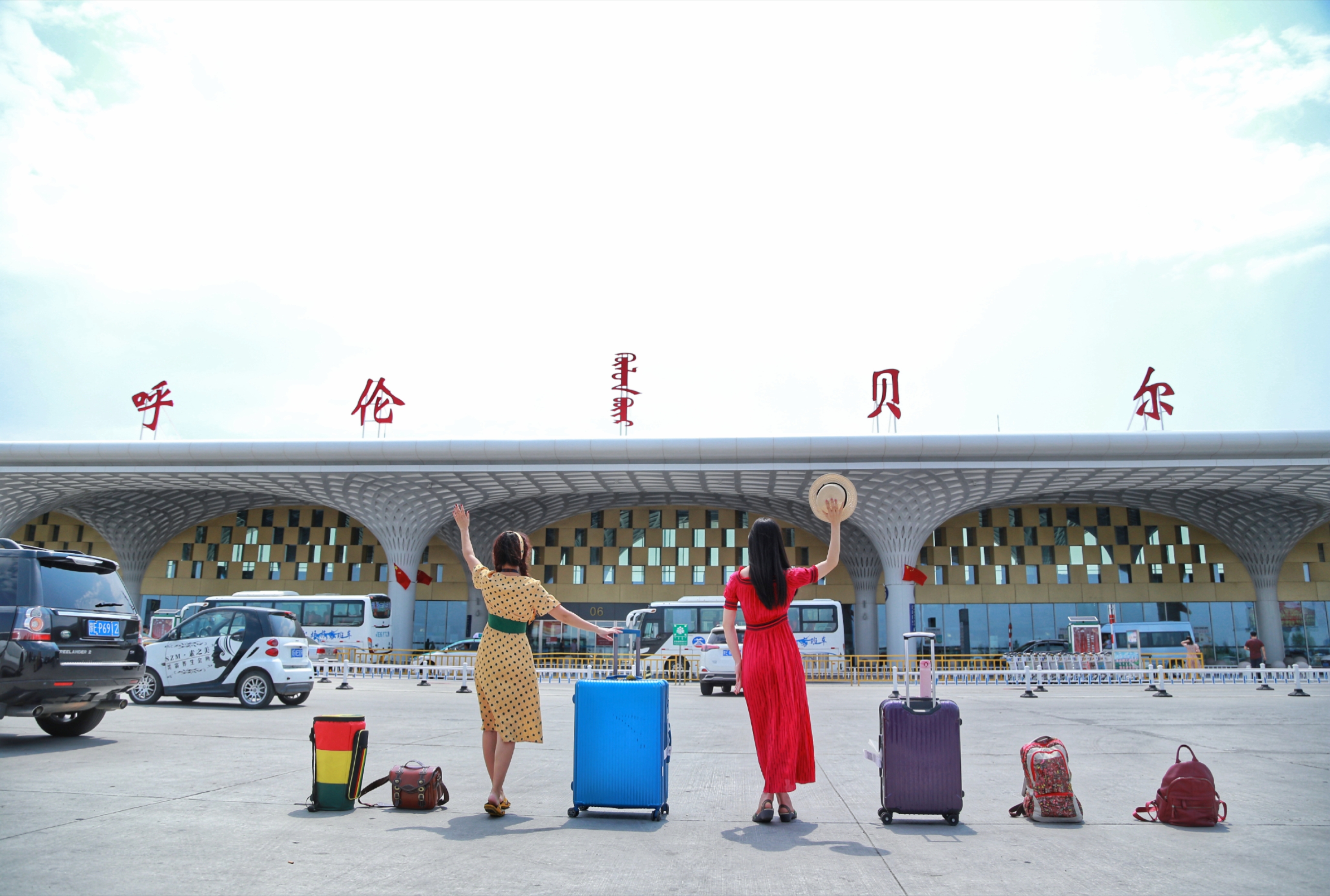 闺蜜旅游拍照片怎么摆动作,闺蜜旅游拍照姿势大全站姿