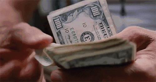 欠钱是owemoney，那“欠人情”的英文是什么？